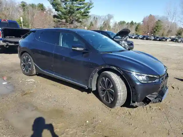 KNDC3DLC2R5192586 2024 KIA EV6 LIGHT-3