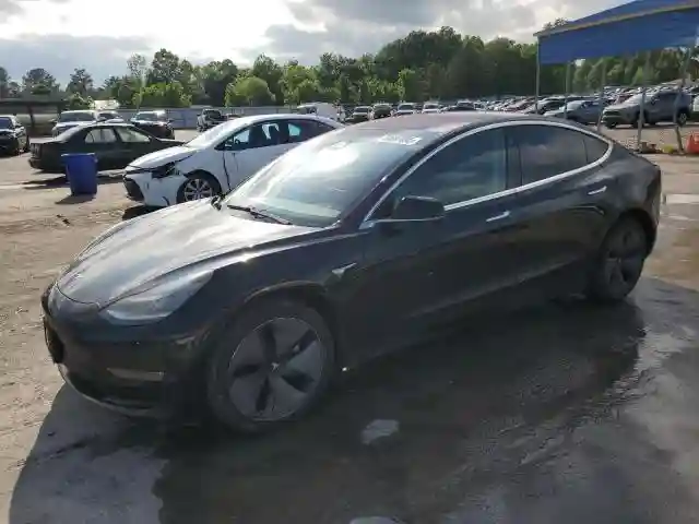 5YJ3E1EB1JF184852 2018 TESLA MODEL 3-0