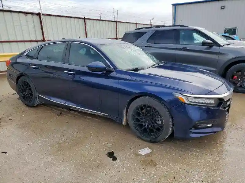 1HGCV1F92JA113648 2018 HONDA ACCORD-3