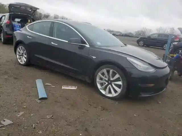 5YJ3E1EB3JF184660 2018 TESLA MODEL 3-3