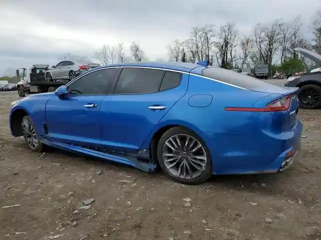 KNAE25LA3J6031837 2018 KIA STINGER-1