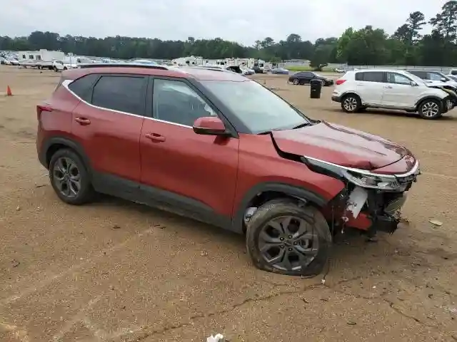 KNDEU2AA1R7582661 2024 KIA SELTOS-3
