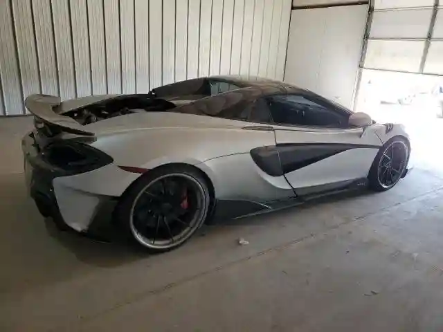 SBM13SAAXLW008565 2020 MCLAREN AUTOMOTIVE 600LT-2