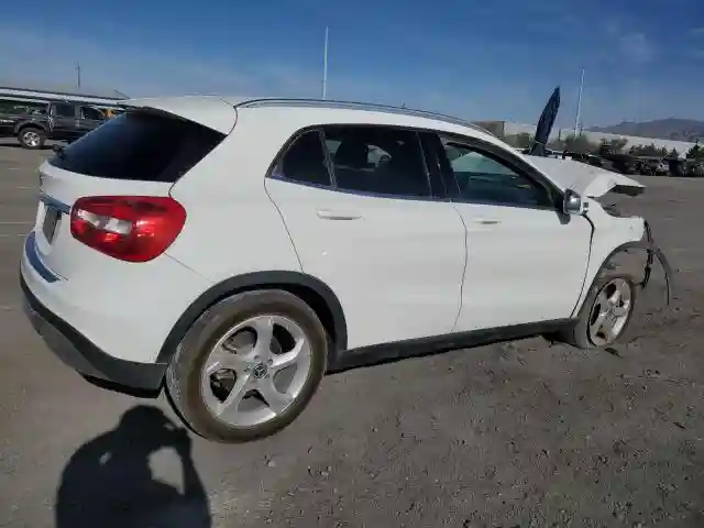 WDCTG4EB2KU014188 2019 MERCEDES-BENZ GLA-CLASS-2