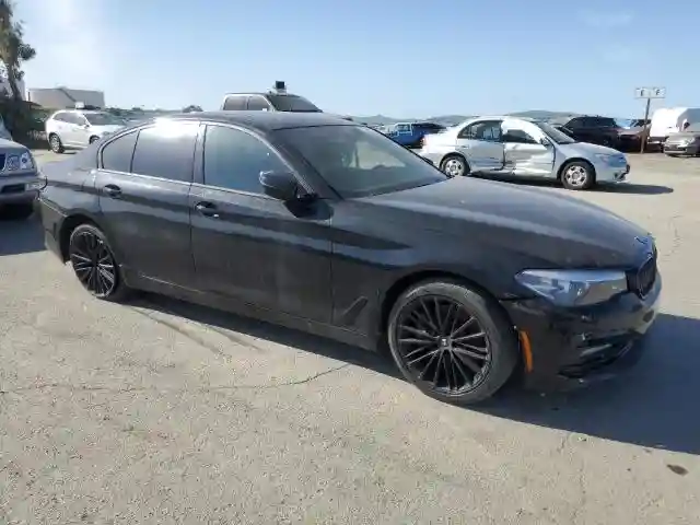 WBAJA9C5XJB249650 2018 BMW 5 SERIES-3