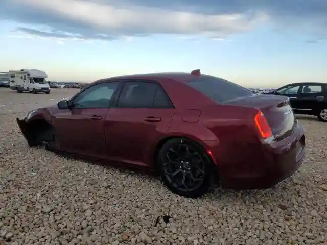 2C3CCAAG1KH614404 2019 CHRYSLER 300-1
