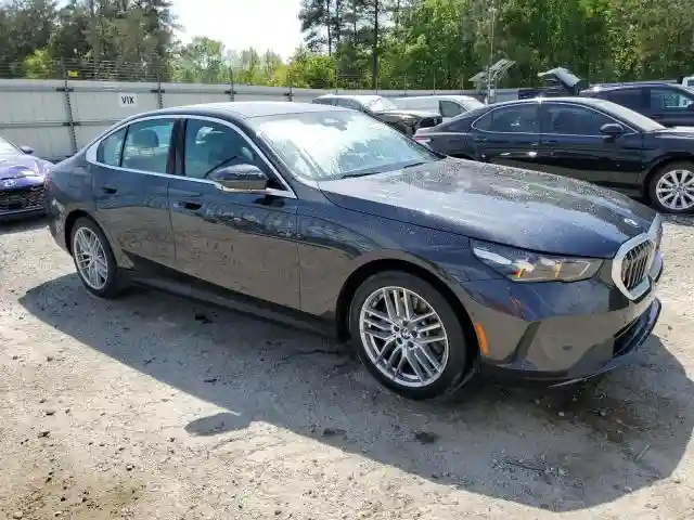 WBA53FJ0XRCS55035 2024 BMW 5 SERIES-3