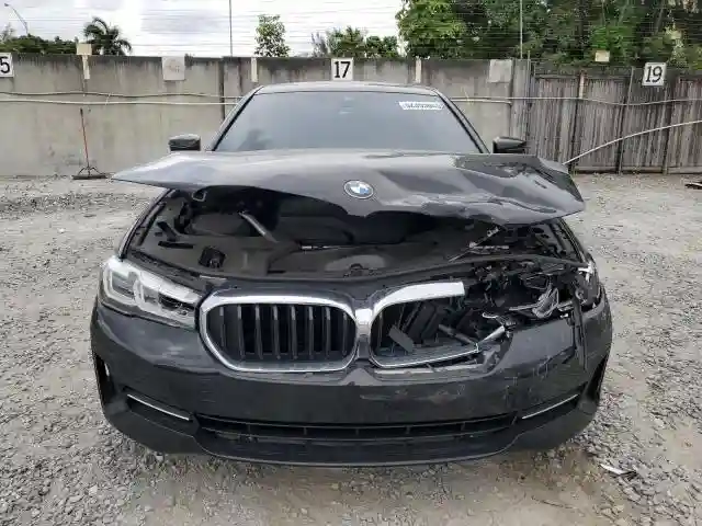 WBA53BH06PWX96514 2023 BMW 5 SERIES-4