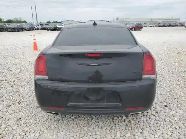 2C3CCAAG6JH315408 2018 CHRYSLER 300-5
