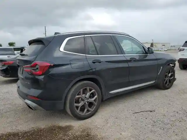 WBX47DP08NN141941 2022 BMW X3-2