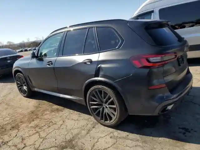 5UXCR6C09N9K70895 2022 BMW X5-1