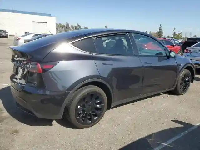 7SAYGDED7RF056973 2024 TESLA MODEL Y-2