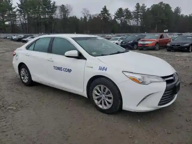 4T1BD1FK1HU220369 2017 TOYOTA CAMRY-3