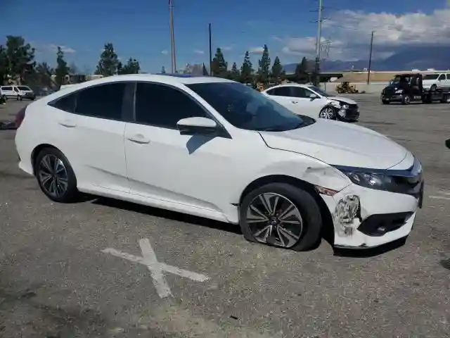 JHMFC1F77JX032561 2018 HONDA CIVIC-3