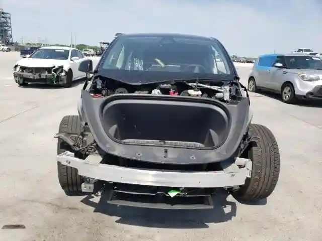 7SAYGDEF9PF947667 2023 TESLA MODEL Y-4