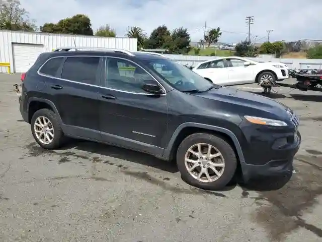 1C4PJLCS2GW207295 2016 JEEP GRAND CHEROKEE-3