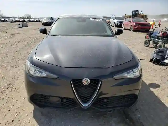 ZARFAEEN8H7538074 2017 ALFA ROMEO GIULIA-4