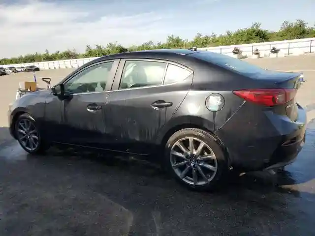 3MZBN1V38JM245479 2018 MAZDA 3-1