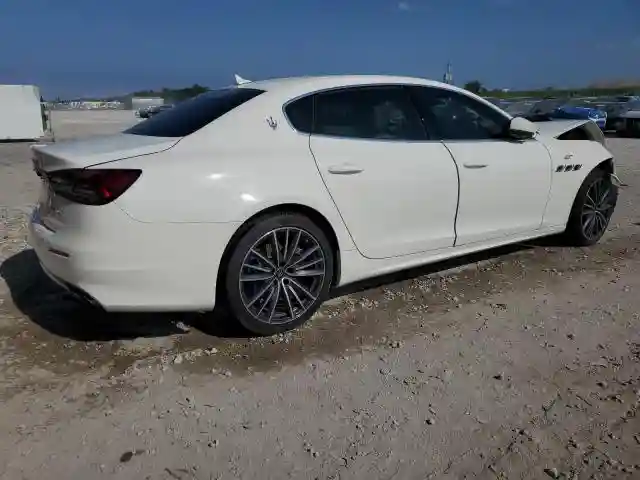 ZAM56XPA8N1391441 2022 MASERATI QUATTROPOR-2