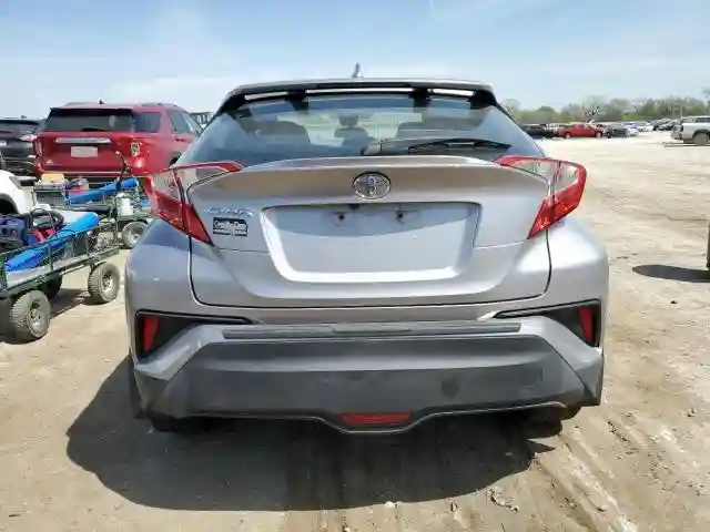 NMTKHMBXXJR039386 2018 TOYOTA C-HR-5