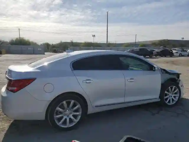1G4GD5G33GF119678 2016 BUICK LACROSSE-2