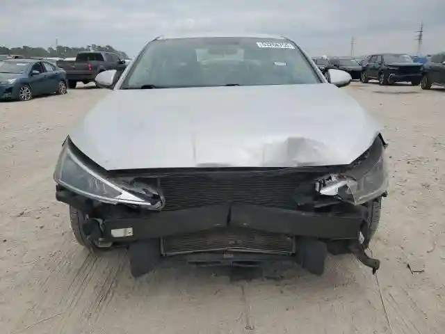 5NPD74LF9KH495941 2019 HYUNDAI ELANTRA-4