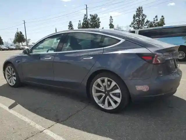 5YJ3E1EB1KF365368 2019 TESLA MODEL 3-1