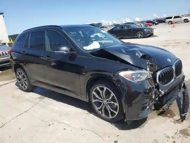 WBXJG7C04M5U03124 2021 BMW X1-3