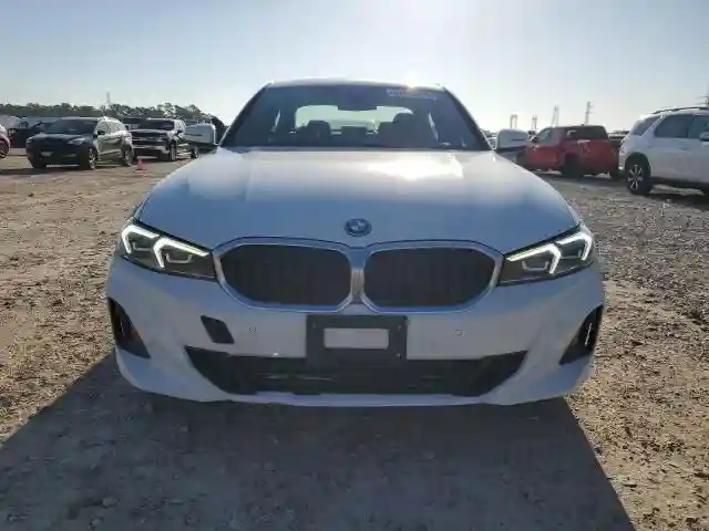 3MW39FF09R8D93607 2024 BMW 3 SERIES-4