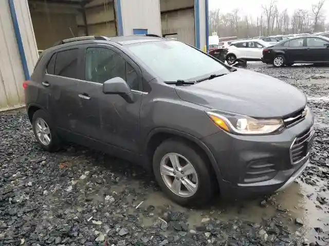 KL7CJLSB7JB619353 2018 CHEVROLET TRAX-3