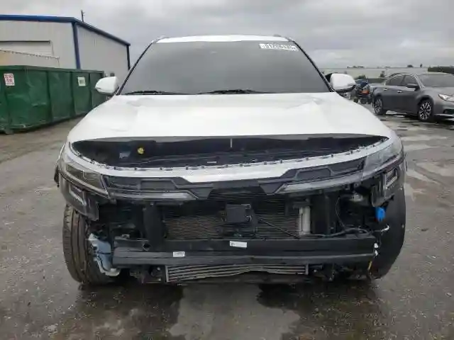 KNDETCA71R7553593 2024 KIA SELTOS-4