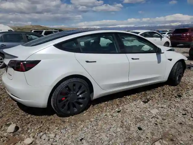 5YJ3E1EC1PF706879 2023 TESLA MODEL 3-2