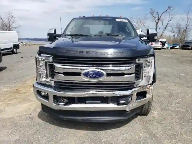 1FT7X2BT2KEG35806 2019 FORD F250-4