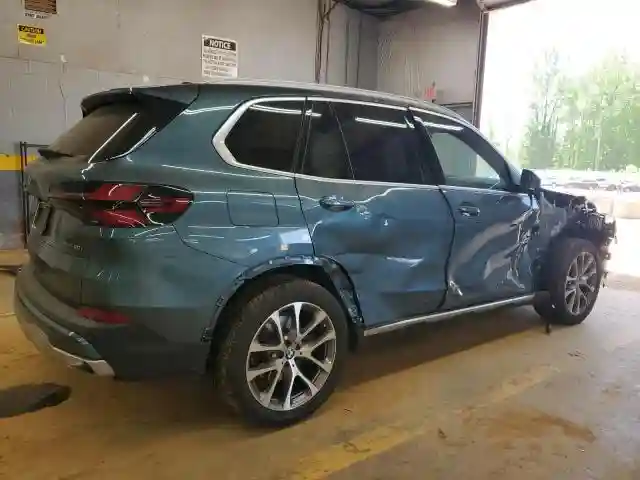 5UX23EU07R9U87468 2024 BMW X5-2