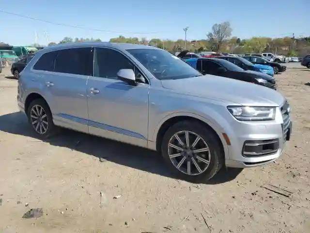 WA1LAAF72JD010960 2018 AUDI Q7-3