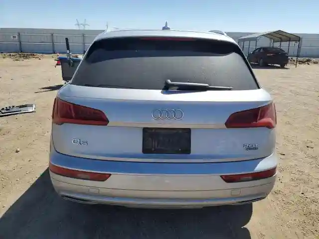 WA1ANAFY9J2015458 2018 AUDI Q5-5