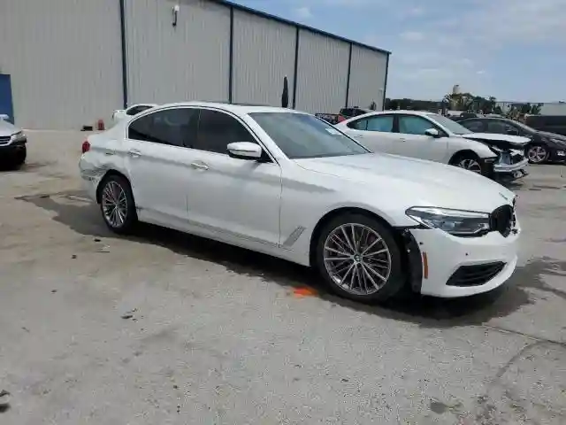 WBAJE5C3XHG477690 2017 BMW 5 SERIES-3