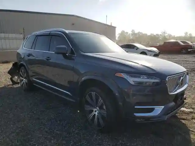 YV4062PF7R1241093 2024 VOLVO XC90 ULTIM-3