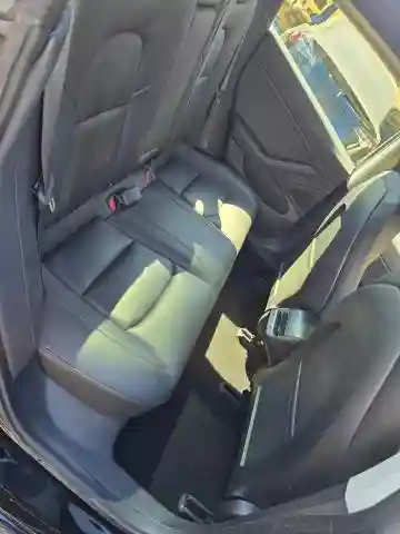 5YJ3E1EA0JF173302 2018 TESLA MODEL 3-5