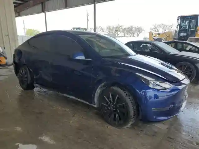 7SAYGDEEXPA198141 2023 TESLA MODEL Y-3