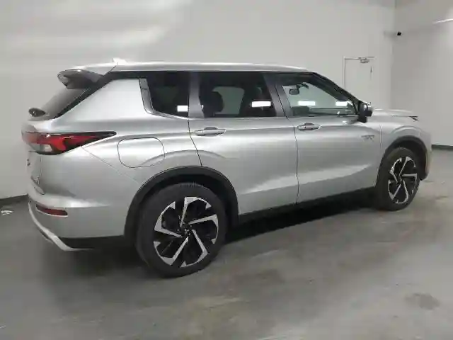JA4T5VA92RZ065699 2024 MITSUBISHI OUTLANDER-2