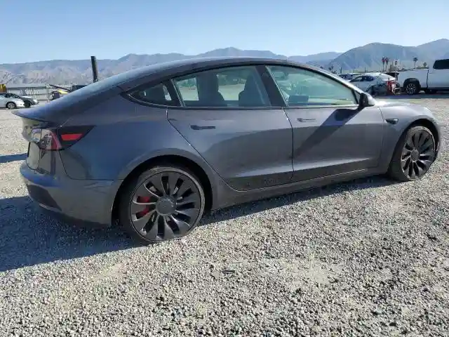 5YJ3E1EC4PF682349 2023 TESLA MODEL 3-2