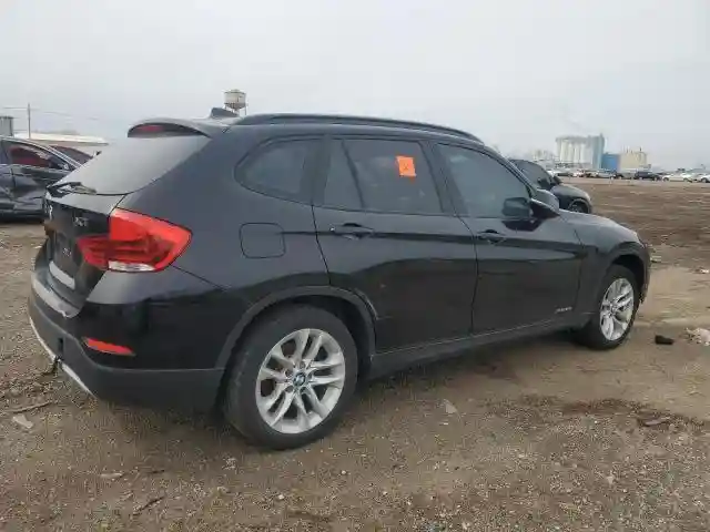 WBAVL1C57FVY36021 2015 BMW X1-2