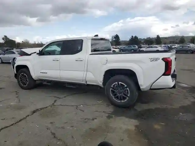 3TYLB5JN8RT055941 2024 TOYOTA TACOMA-1