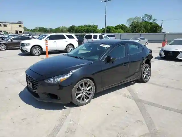 3MZBN1V39JM239173 2018 MAZDA 3-0