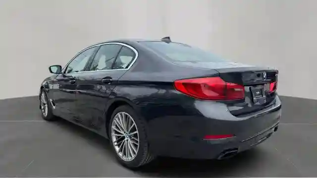 WBAJS1C07LWW6392 2020 BMW 5 SERIES-2