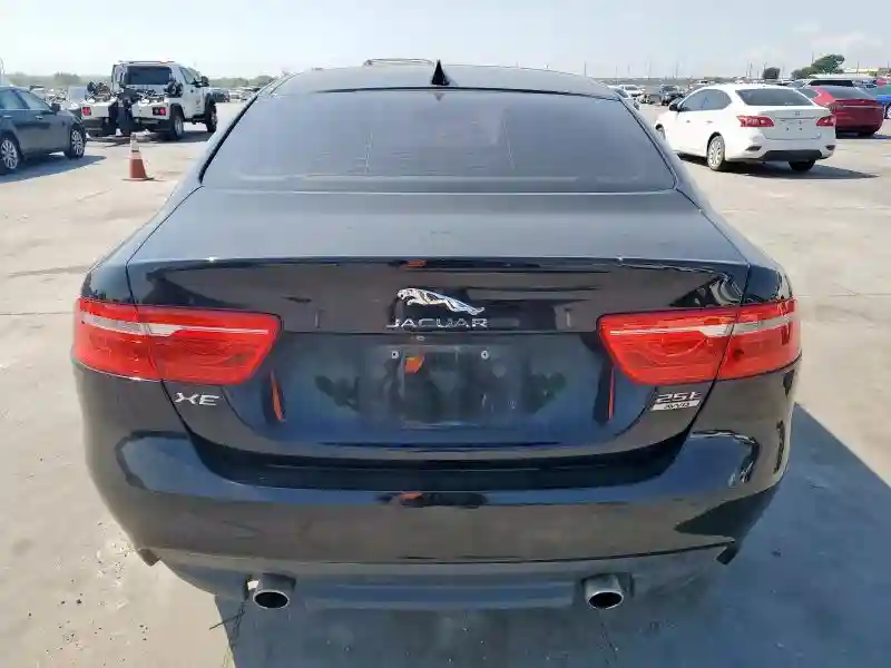 SAJAS4FX2KCP52702 2019 JAGUAR XE-5