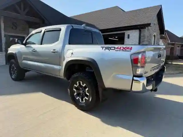 3TMCZ5AN7NM463915 2022 TOYOTA TACOMA-2