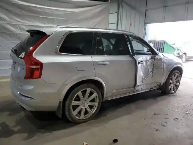 YV4A22PL6J1331426 2018 VOLVO XC90-2