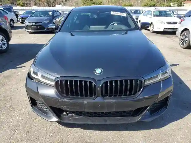 WBA33AG09MCF93586 2021 BMW 5 SERIES-4